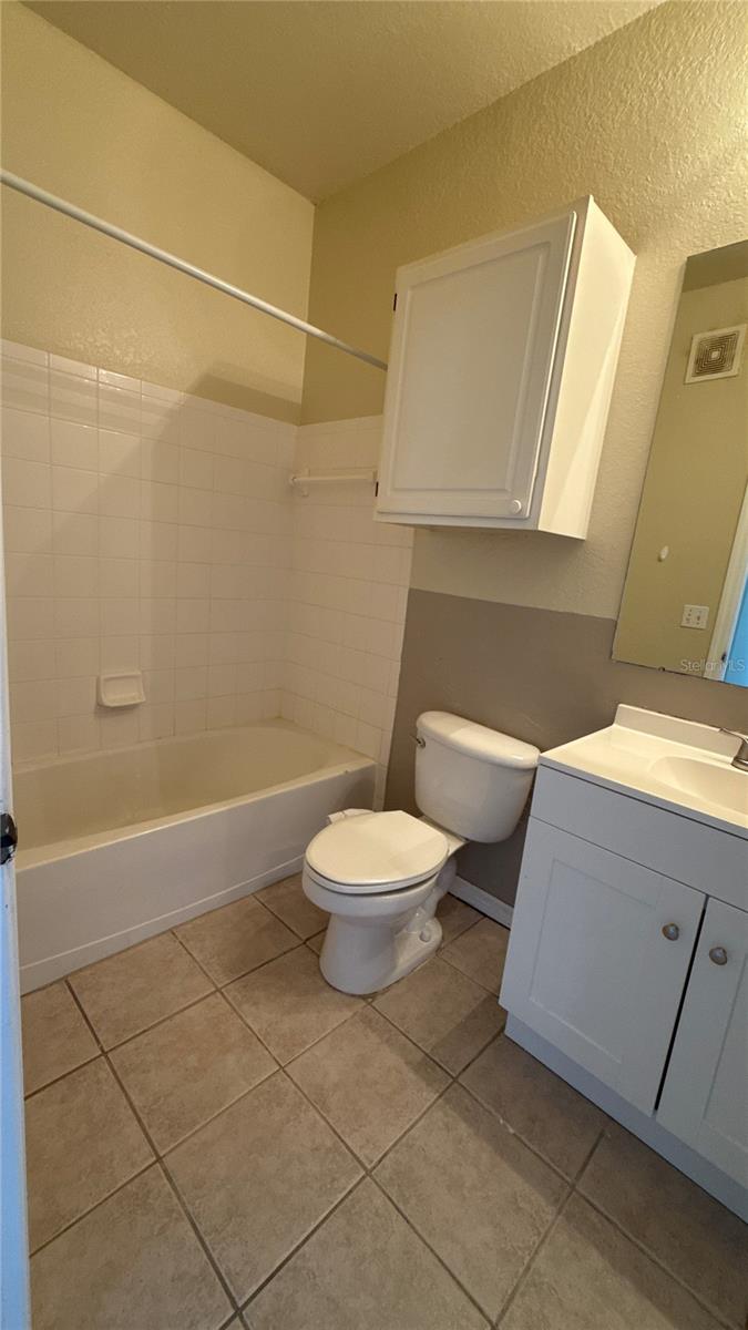 Image 18 of 19 For 2525 Maitland Crossing Way 207
