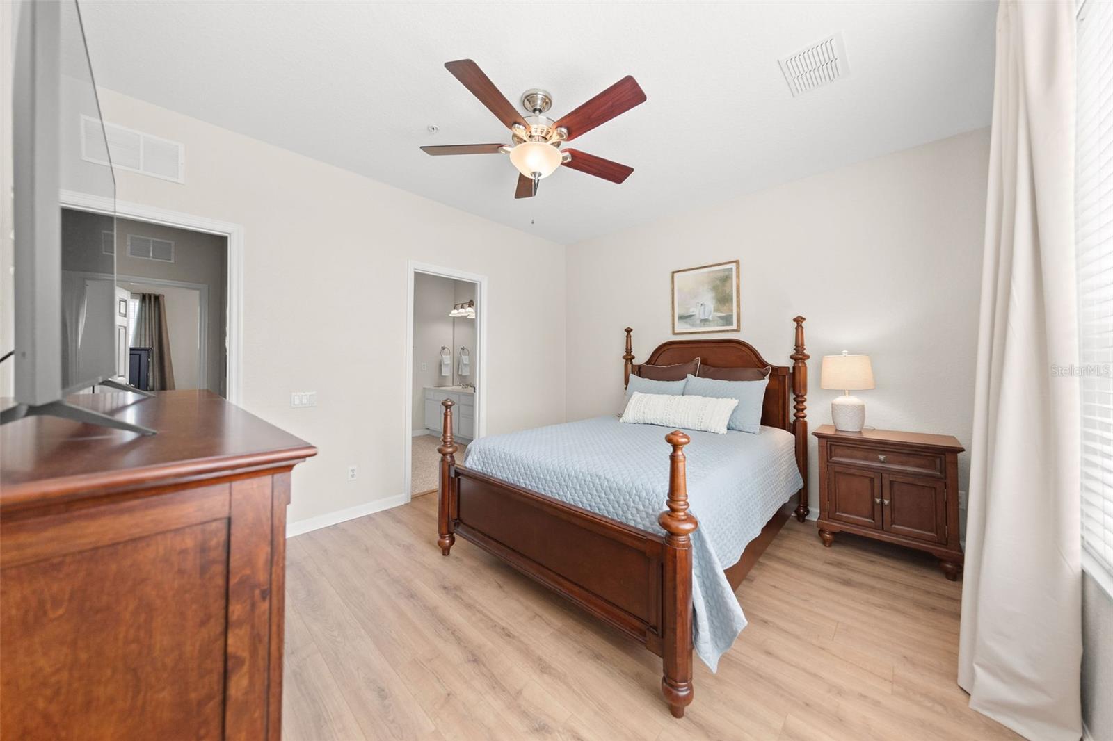 Image 21 of 48 For 8024 Cool Breeze Drive 132