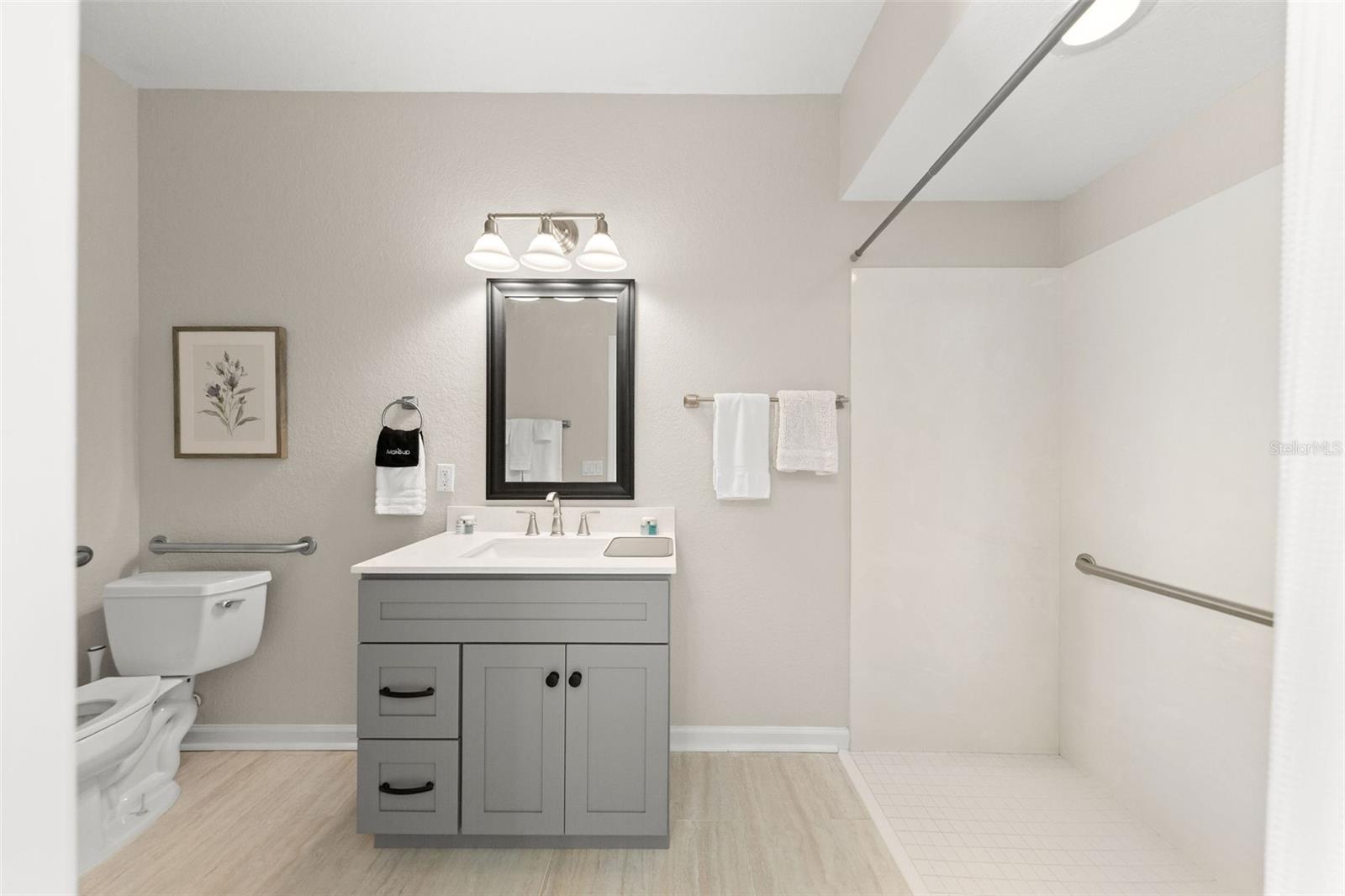Image 33 of 48 For 8024 Cool Breeze Drive 132