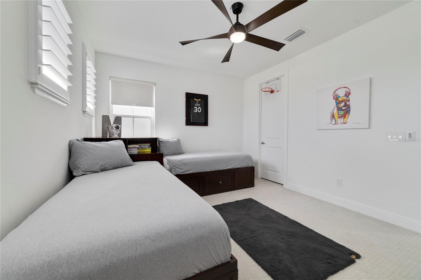 Image 35 of 82 For 9652 English Laurel Court