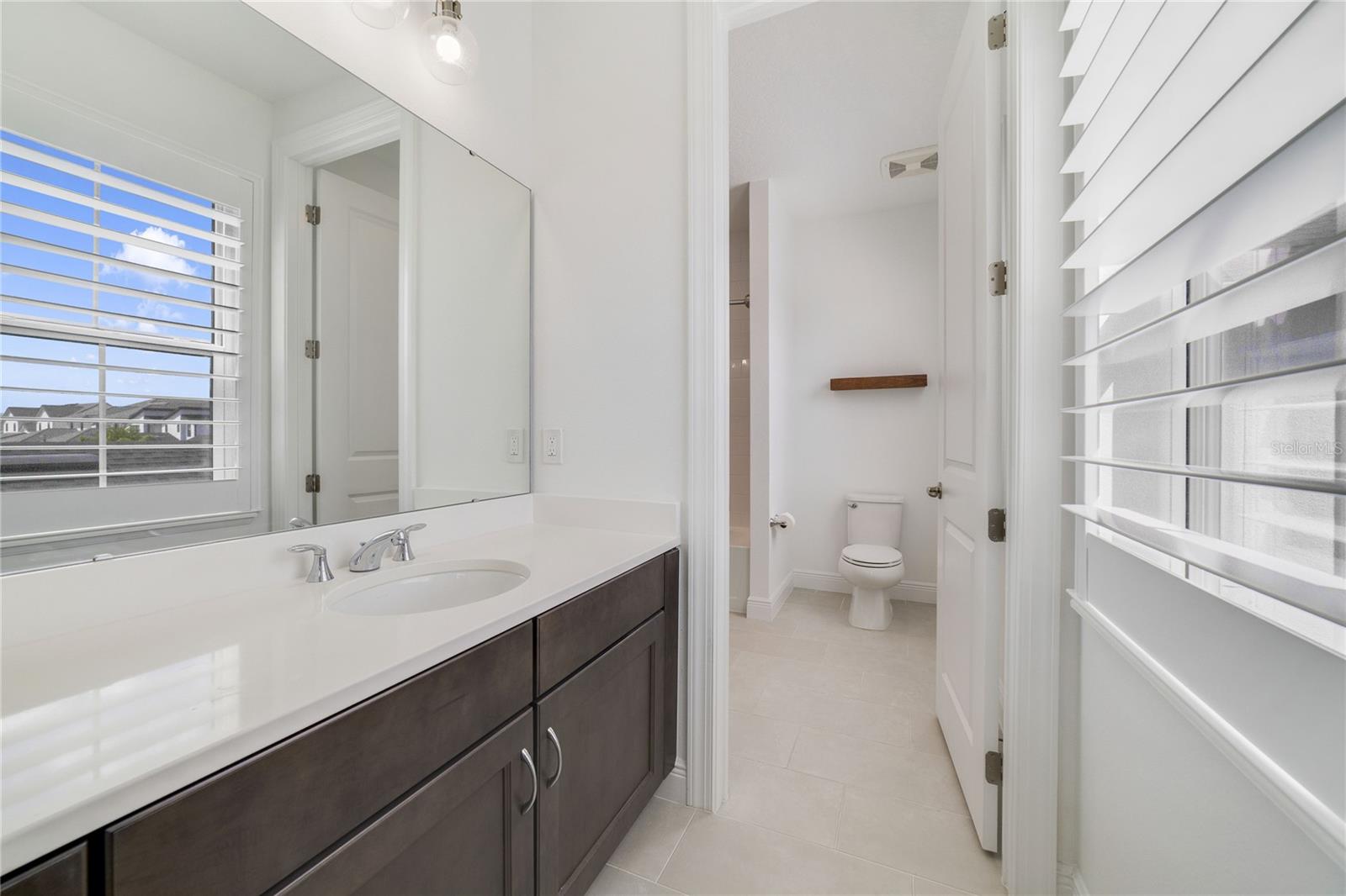 Image 39 of 82 For 9652 English Laurel Court