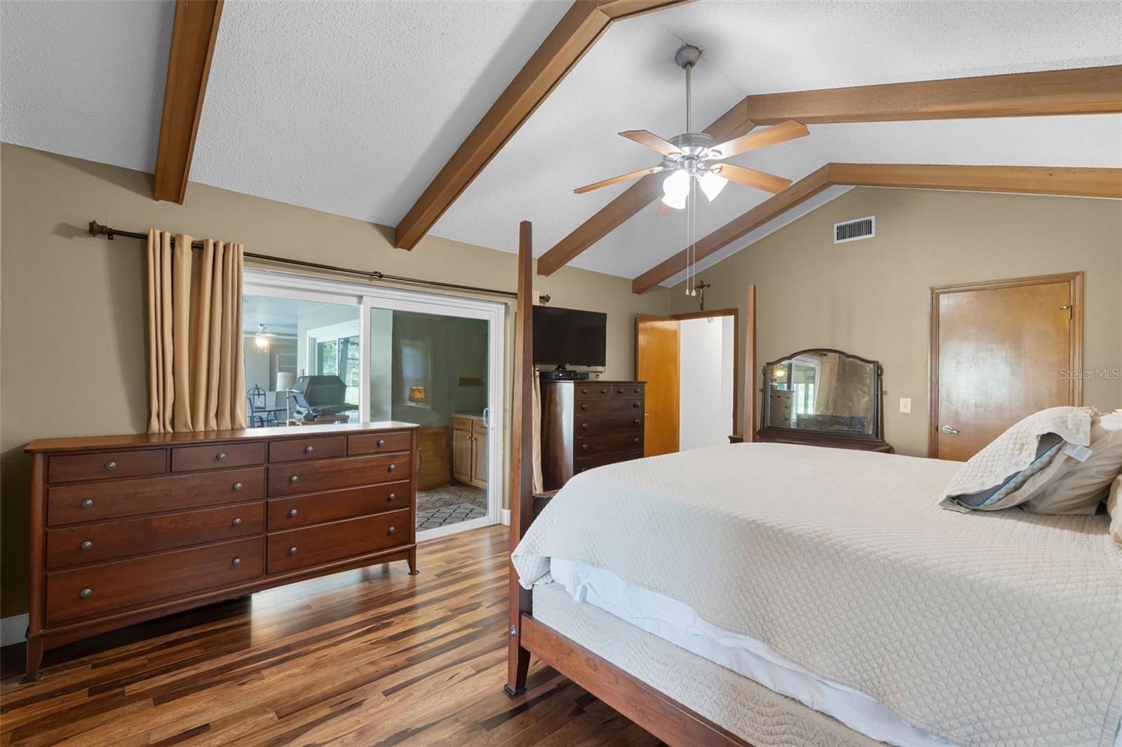 Image 33 of 47 For 526 Sabal Trail Circle
