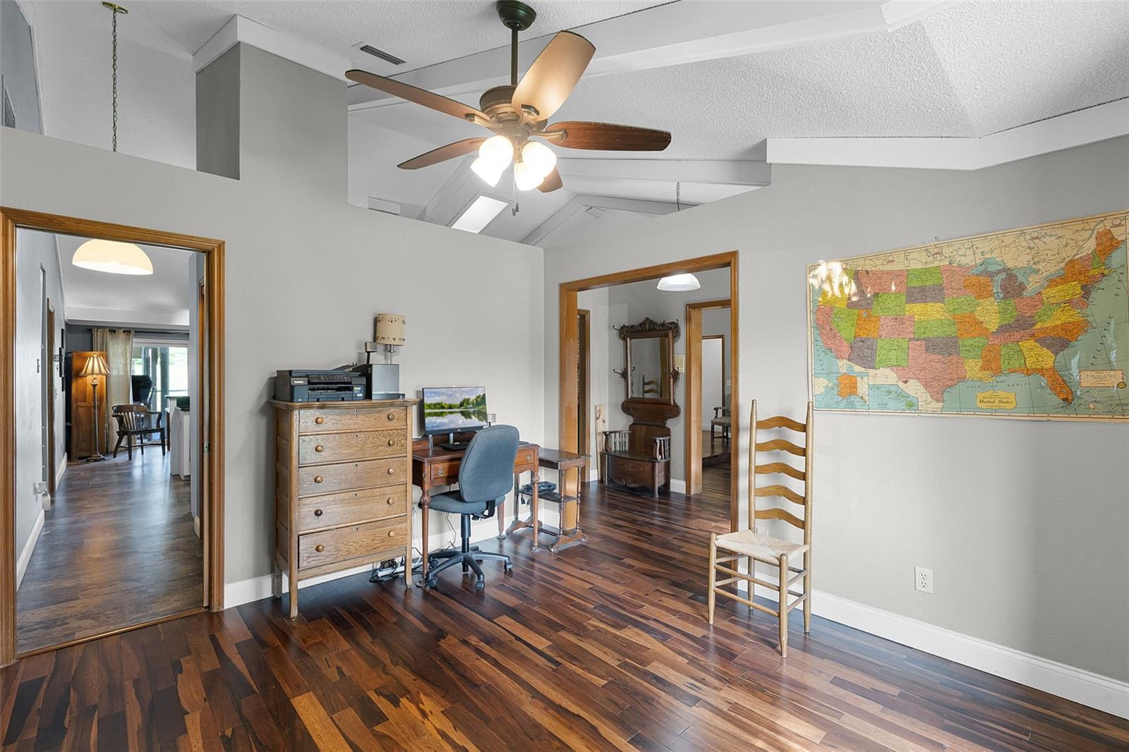 Image 5 of 47 For 526 Sabal Trail Circle
