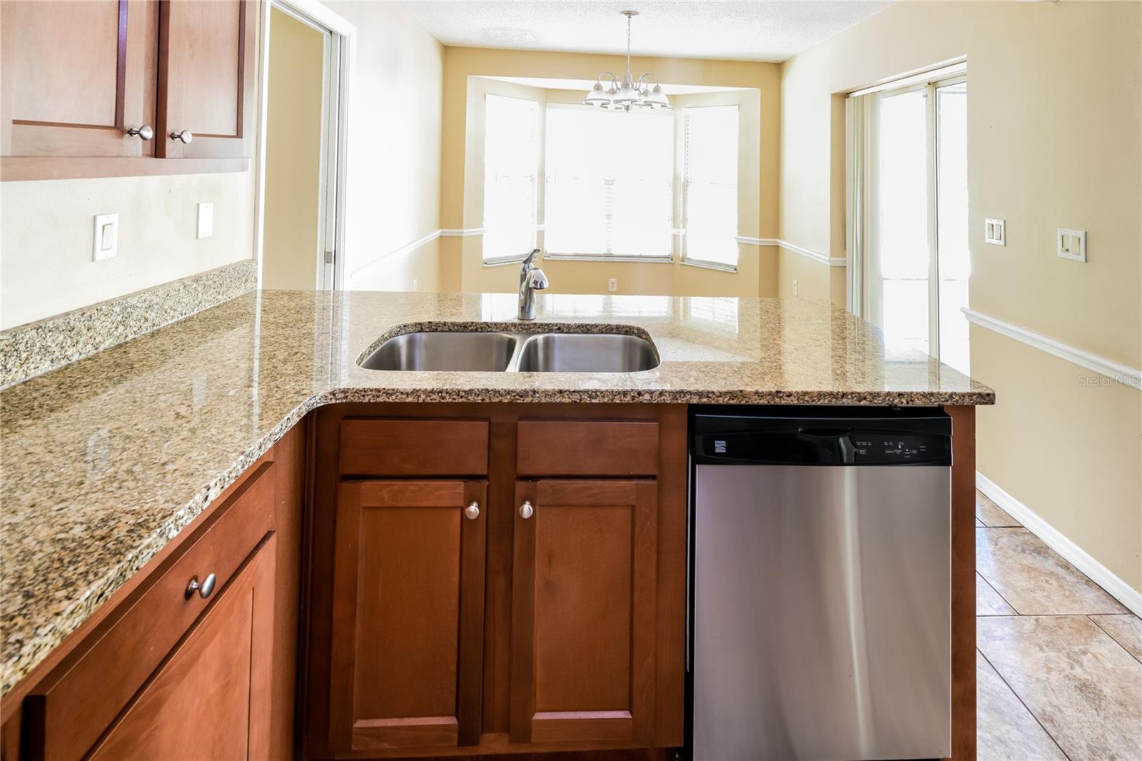 Image 5 of 16 For 13505 Whitby Road