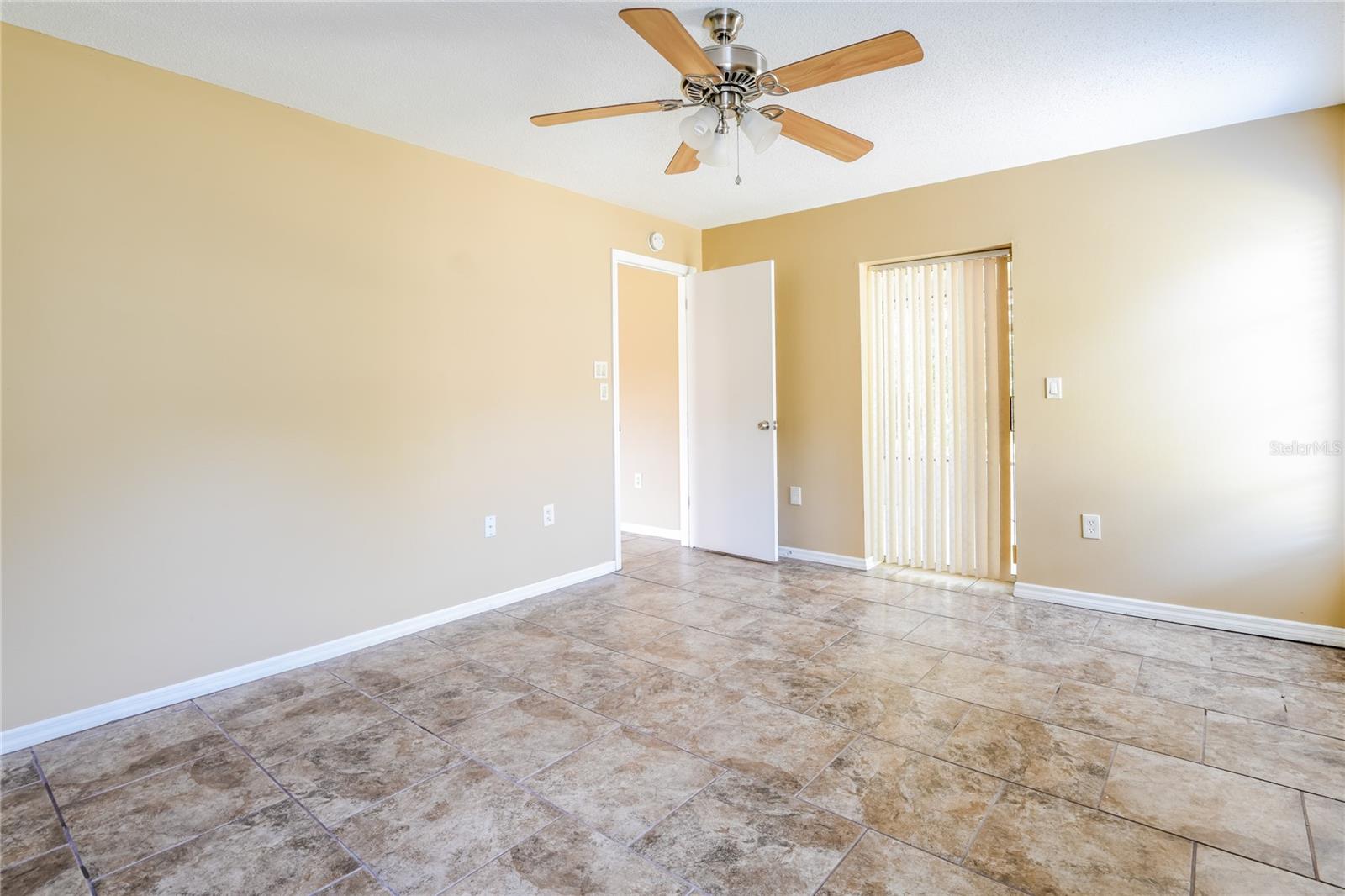Image 8 of 16 For 13505 Whitby Road
