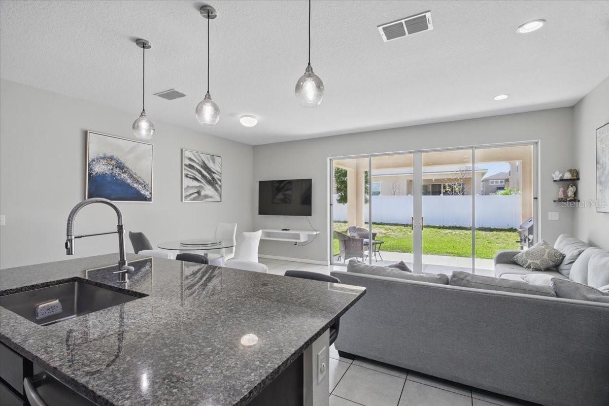 Image 10 of 38 For 914 Fallon Hills Drive