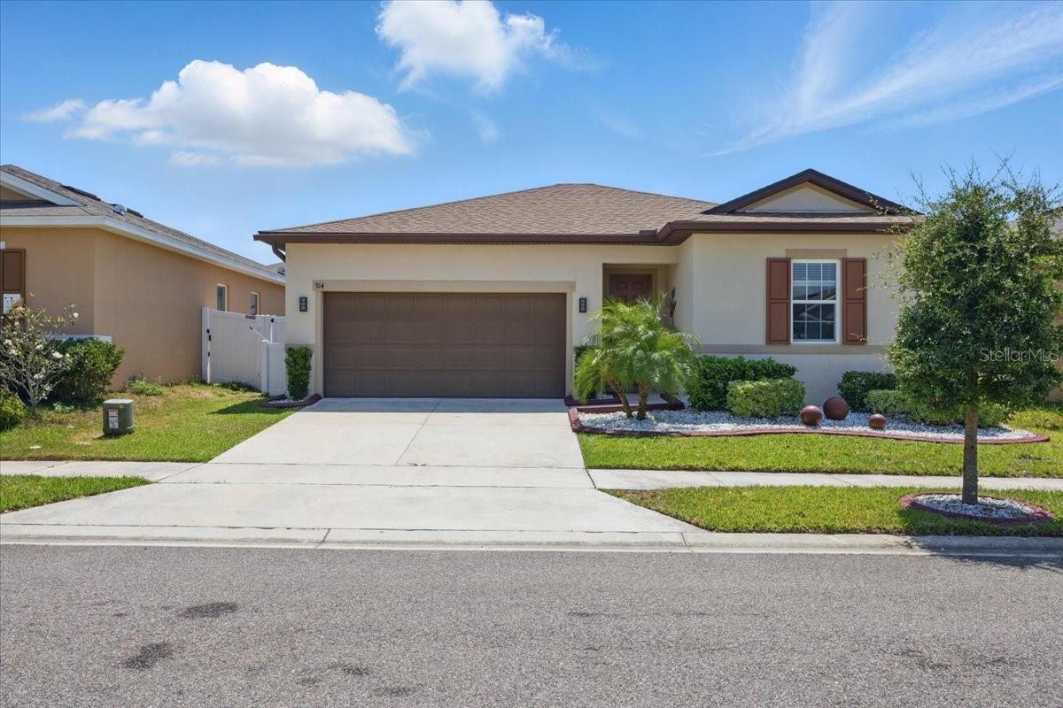 Image 3 of 38 For 914 Fallon Hills Drive