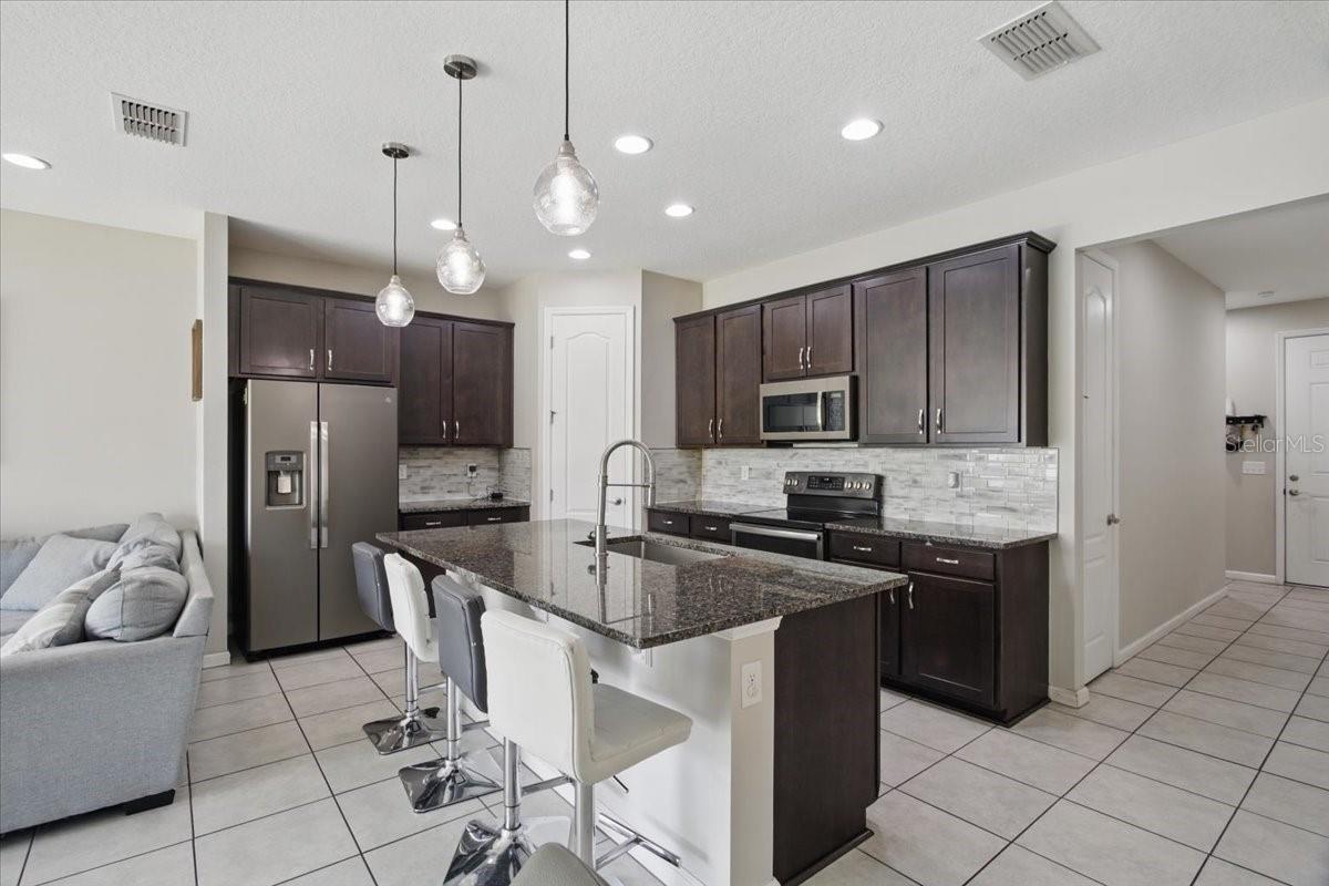 Image 6 of 38 For 914 Fallon Hills Drive