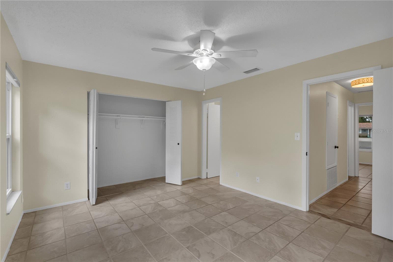 Image 12 of 24 For 10444 Kingbrook Lane