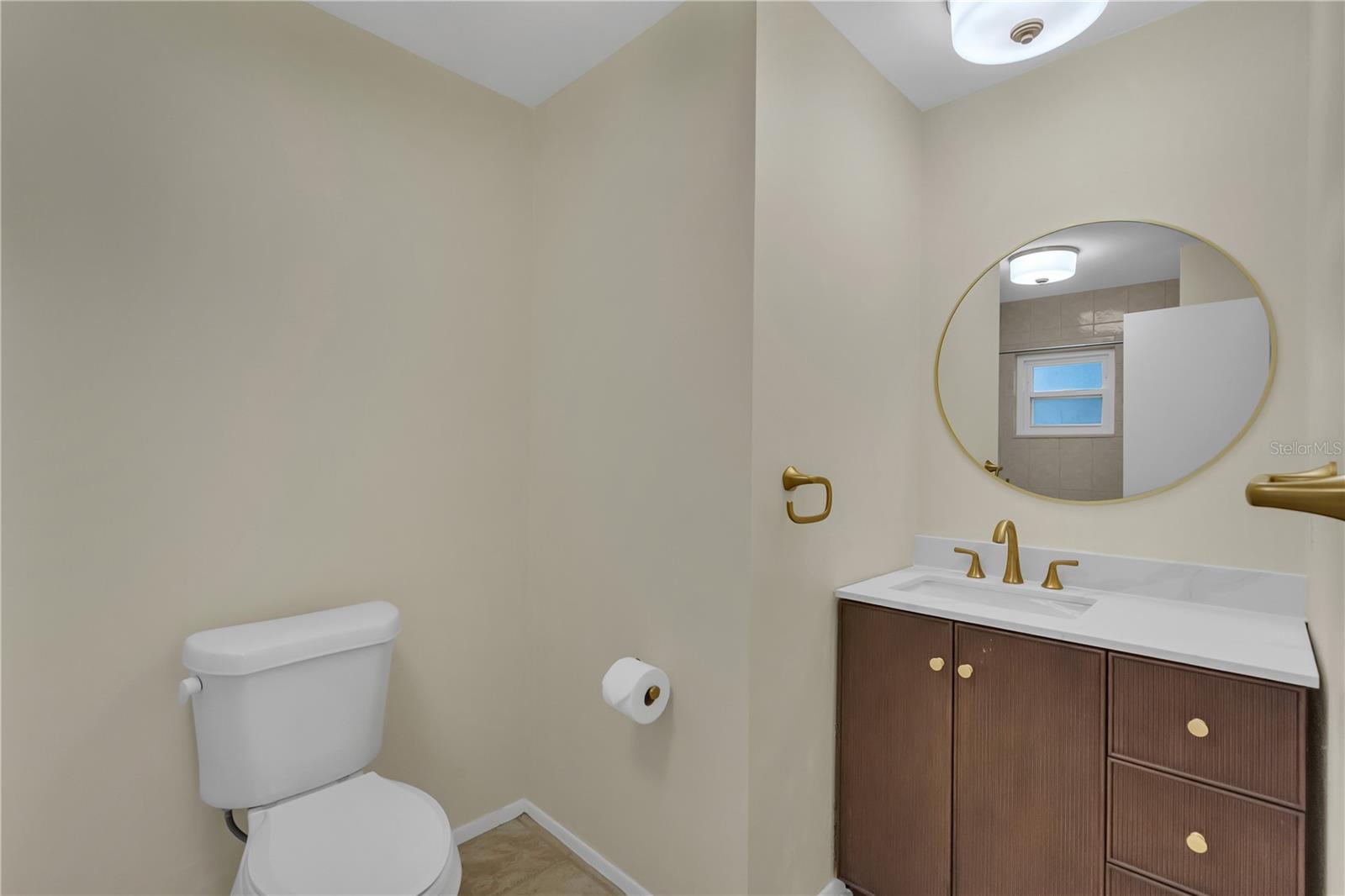 Image 14 of 24 For 10444 Kingbrook Lane