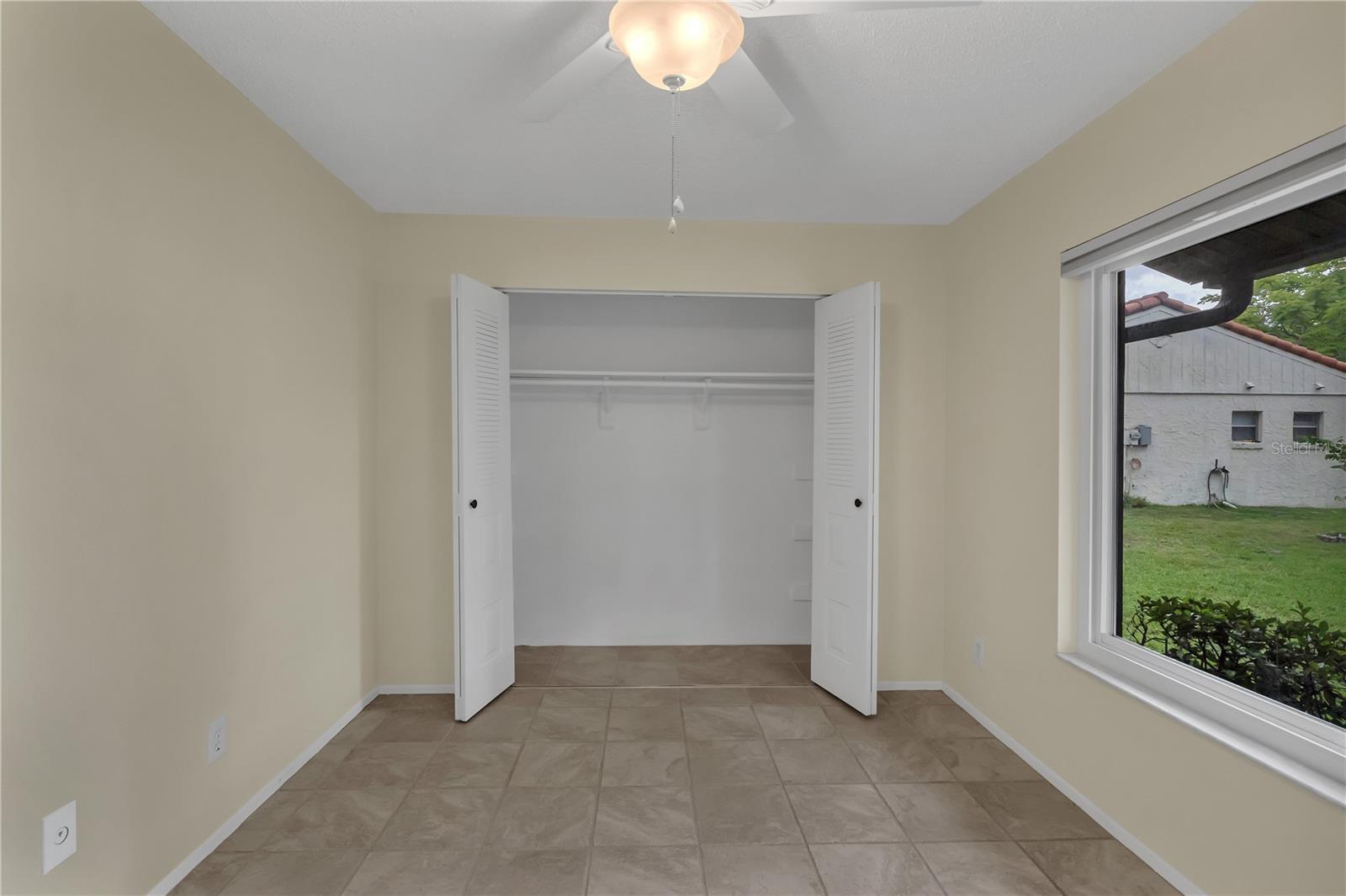 Image 17 of 24 For 10444 Kingbrook Lane
