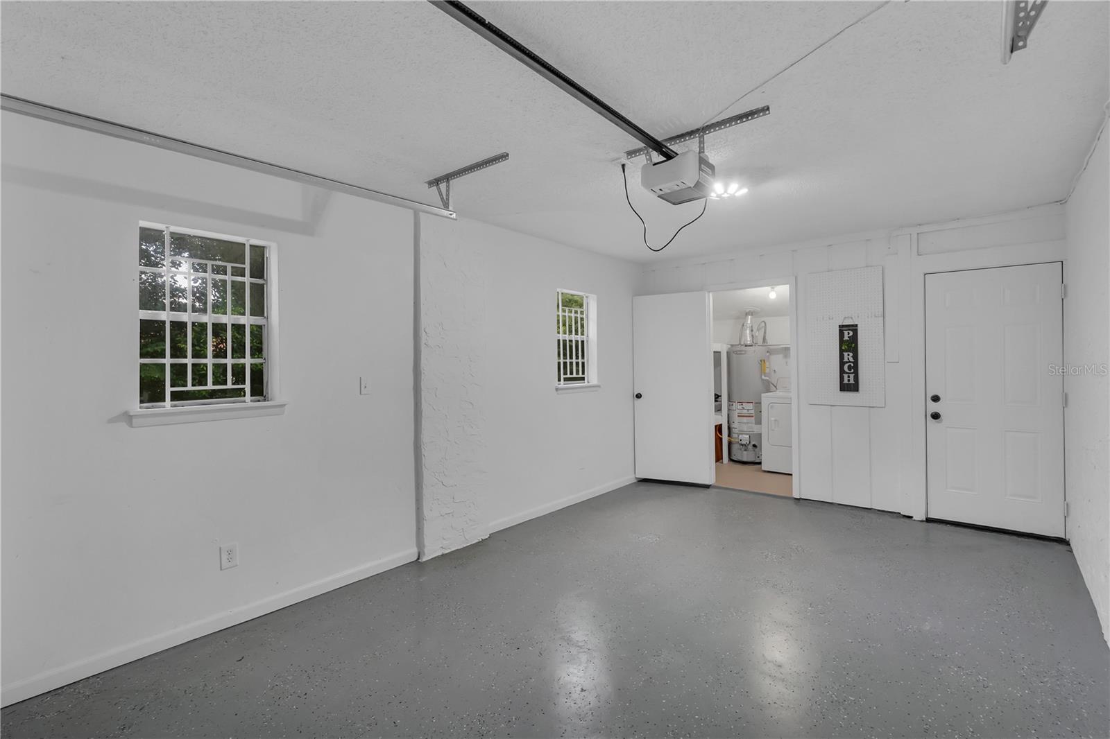 Image 19 of 24 For 10444 Kingbrook Lane