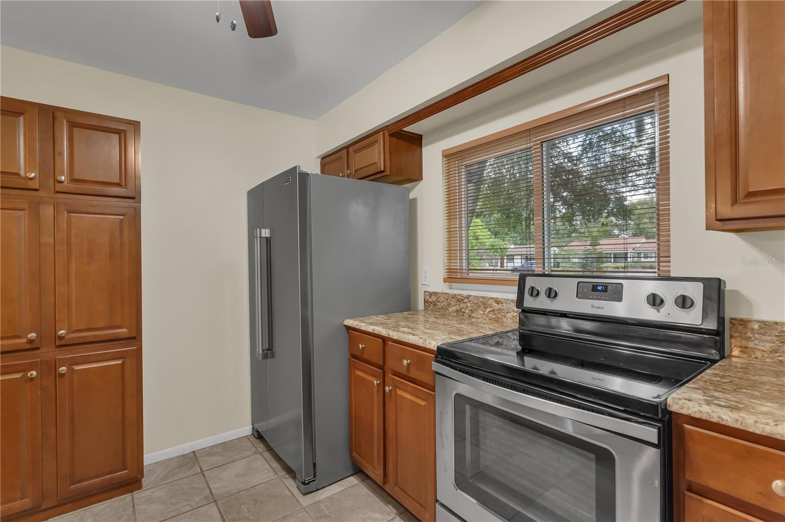 Image 7 of 24 For 10444 Kingbrook Lane