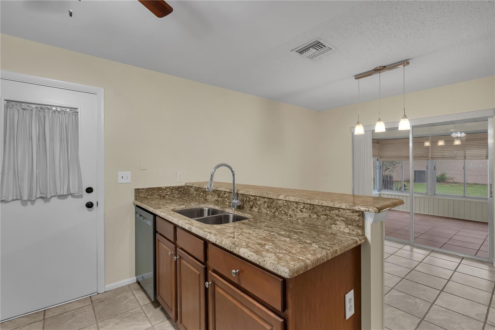 Image 8 of 24 For 10444 Kingbrook Lane