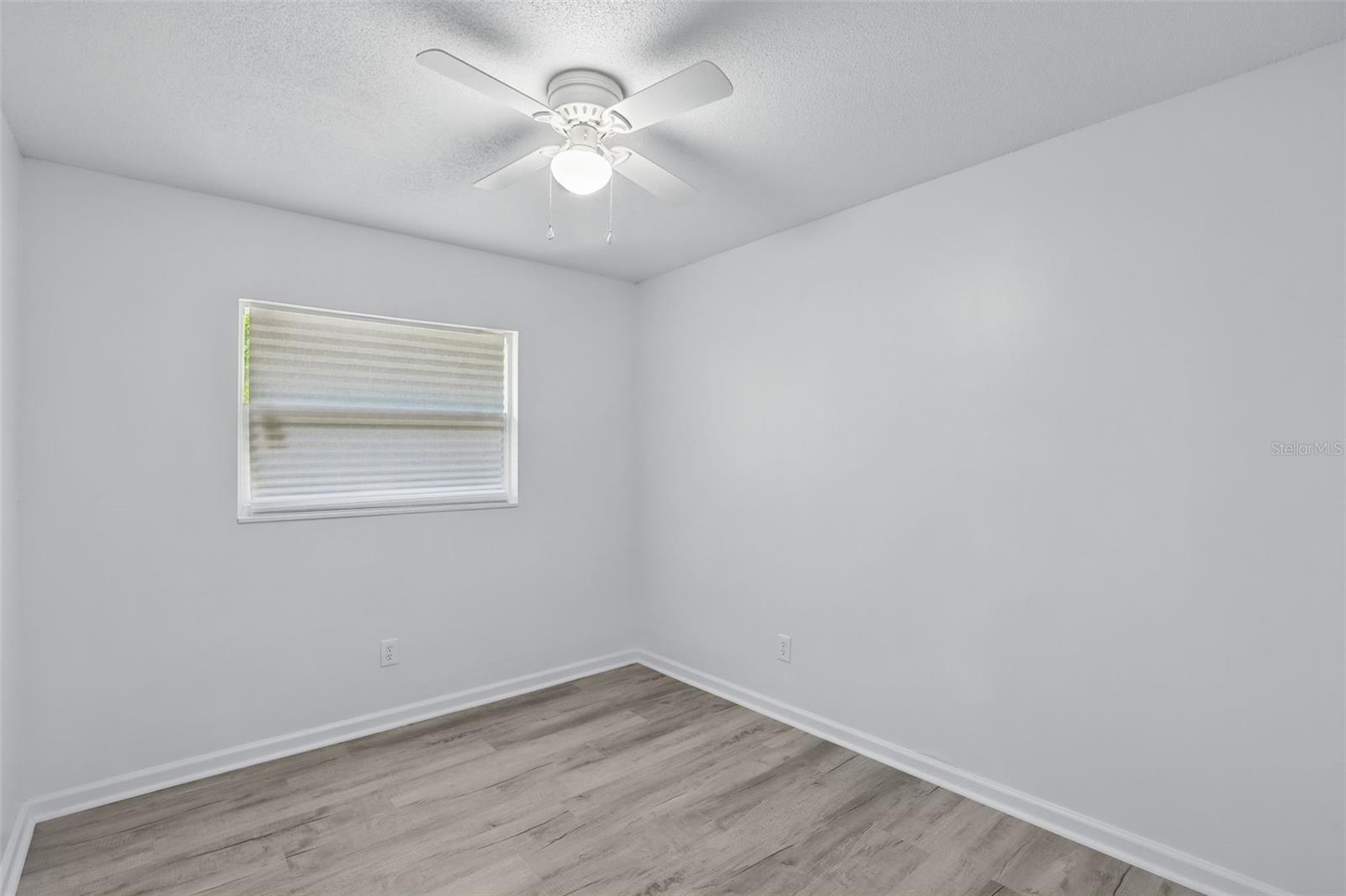 Image 15 of 27 For 1002 Cypress Avenue