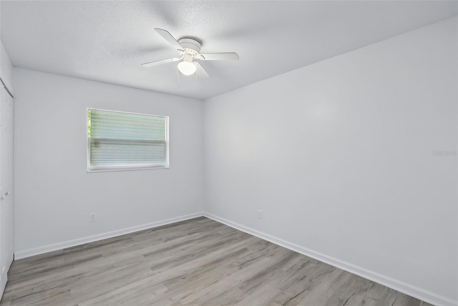 Image 16 of 27 For 1002 Cypress Avenue