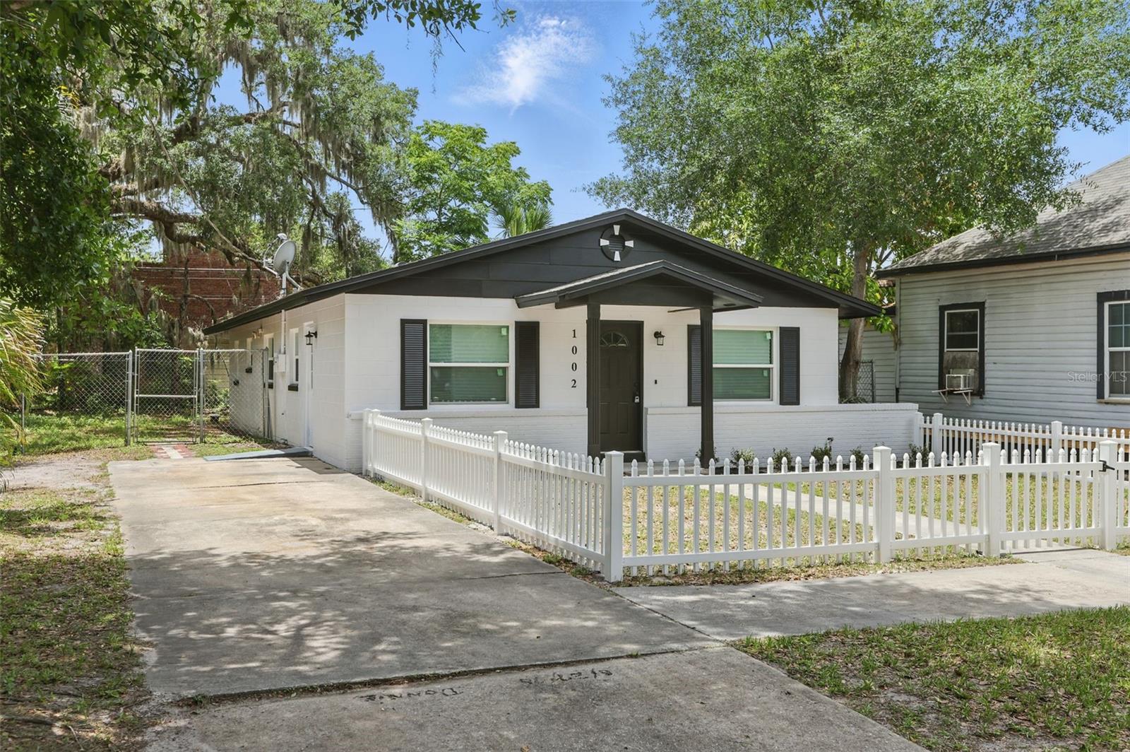 Image 3 of 27 For 1002 Cypress Avenue