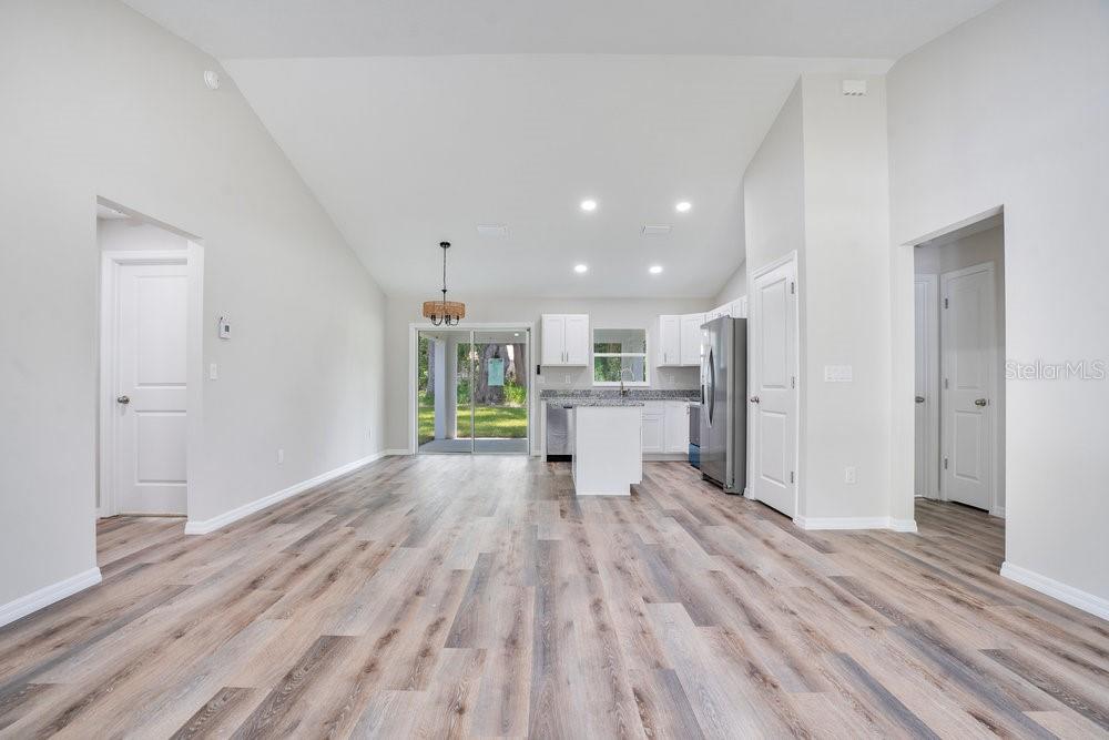Image 5 of 40 For 14495 38th Terrace