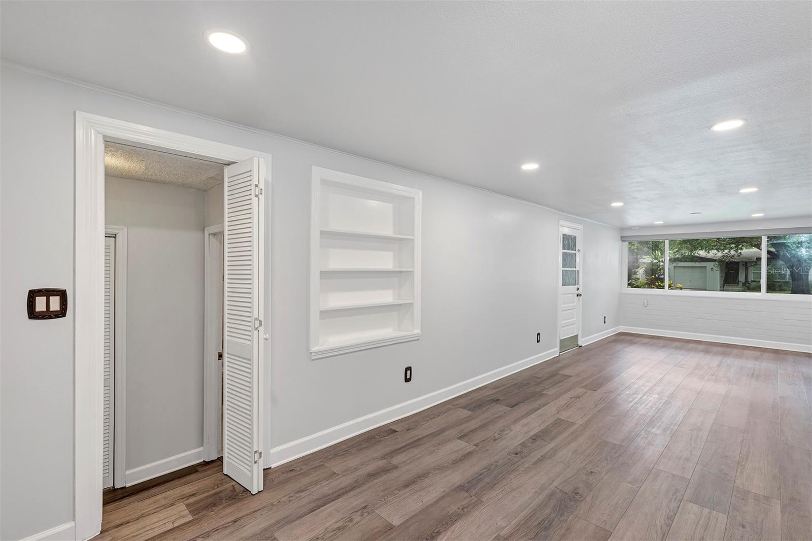 Image 14 of 43 For 2910 Hargill Drive