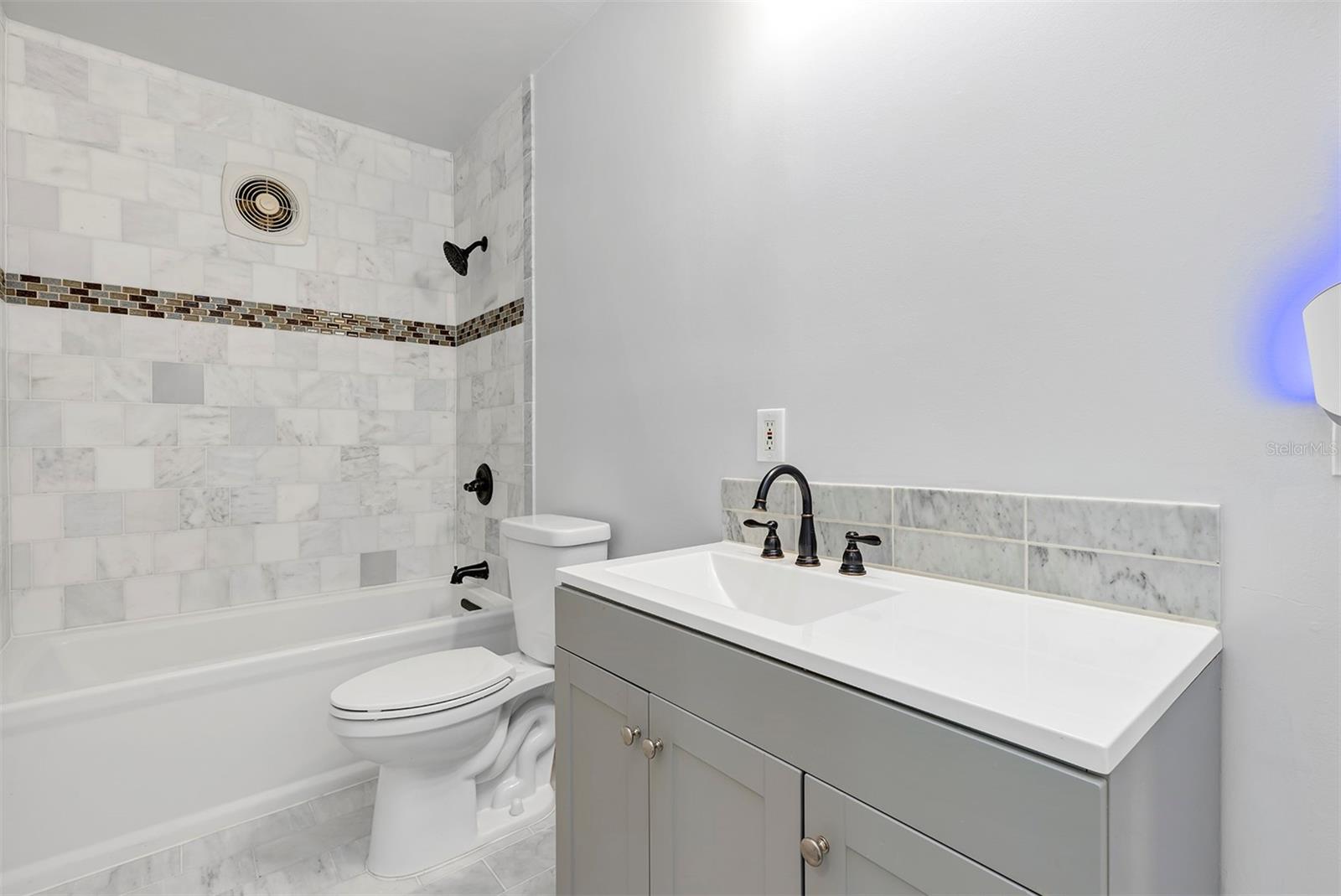 Image 19 of 43 For 2910 Hargill Drive