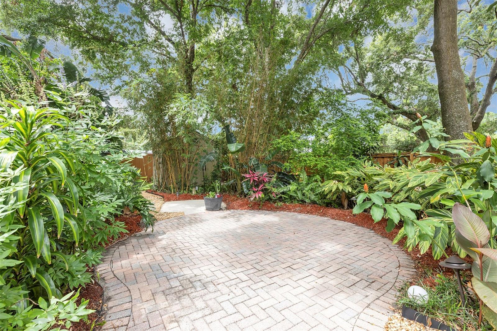 Image 27 of 43 For 2910 Hargill Drive