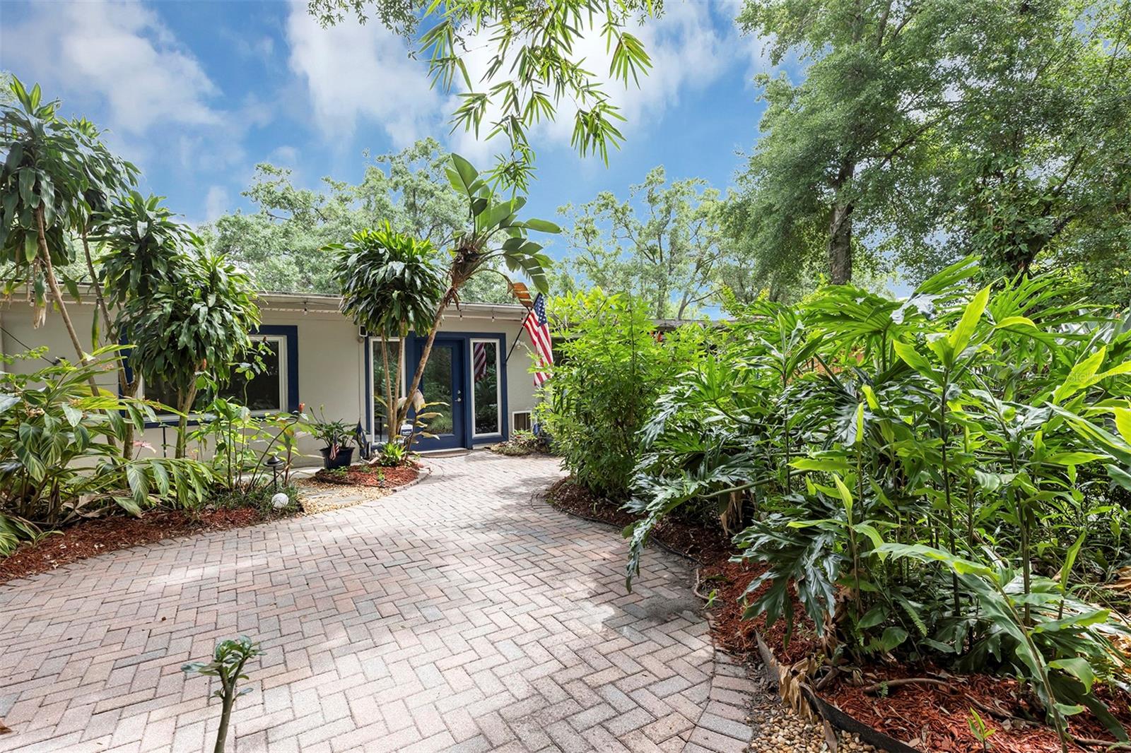 Image 29 of 43 For 2910 Hargill Drive