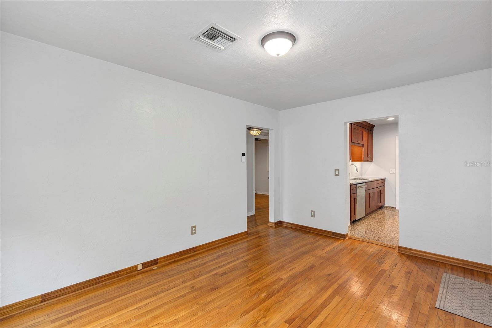 Image 6 of 43 For 2910 Hargill Drive