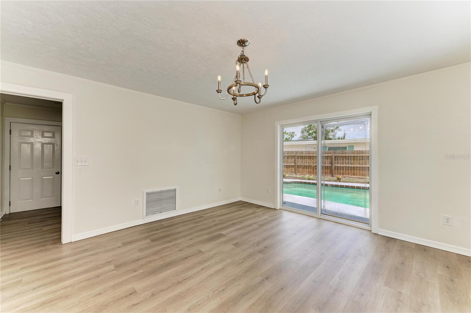 Image 3 of 10 For 221 Vermont Avenue E