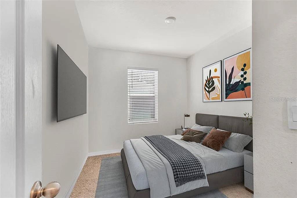 Image 22 of 29 For 355 Gardenia Court