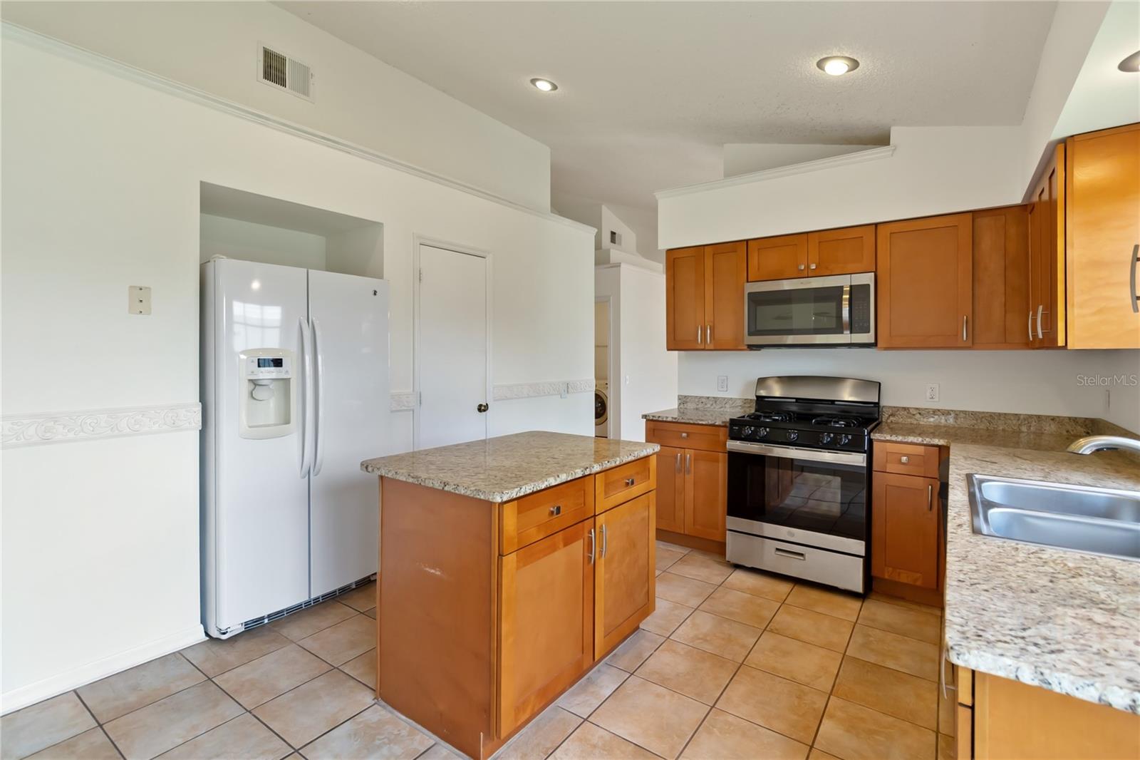 Image 10 of 36 For 10828 Cherry Oak Circle