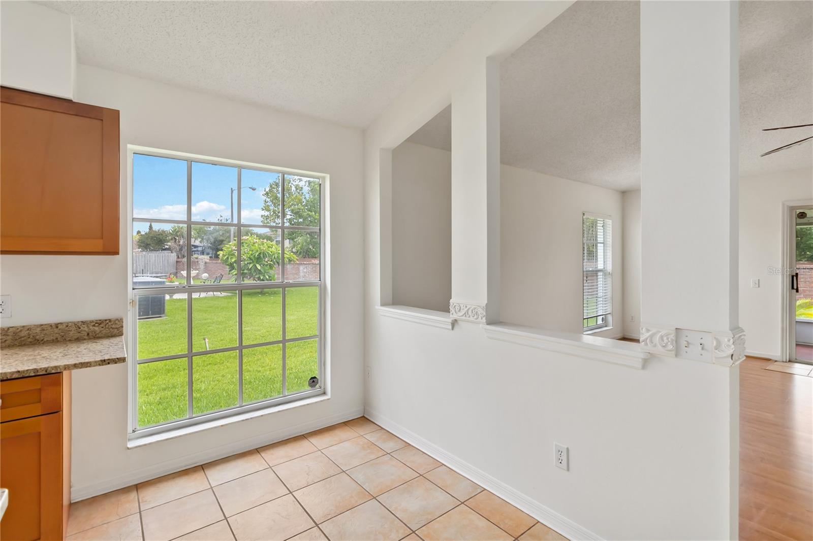 Image 12 of 36 For 10828 Cherry Oak Circle