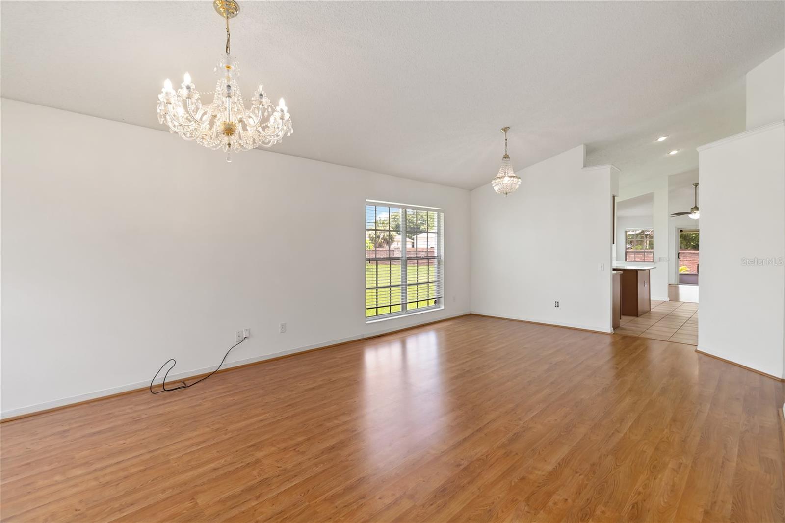 Image 3 of 36 For 10828 Cherry Oak Circle