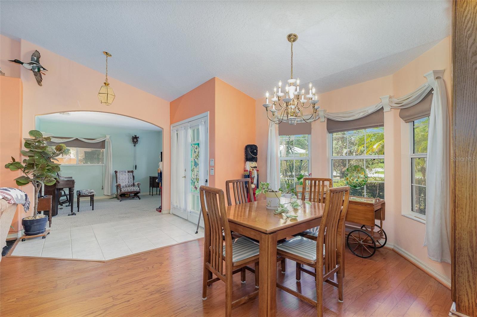 Image 12 of 29 For 2283 Knollwood Drive