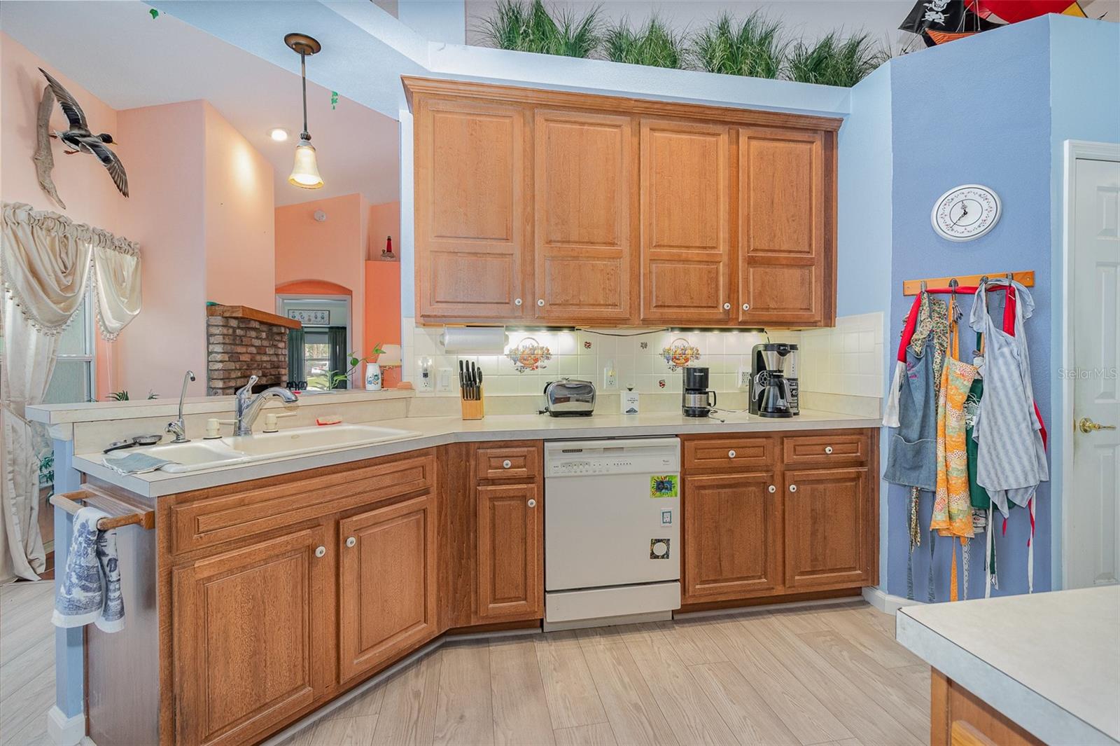 Image 15 of 29 For 2283 Knollwood Drive
