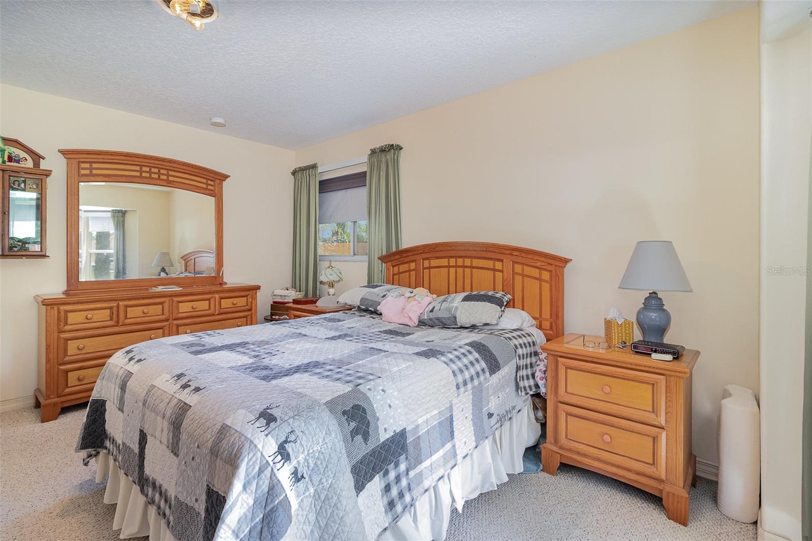 Image 18 of 29 For 2283 Knollwood Drive