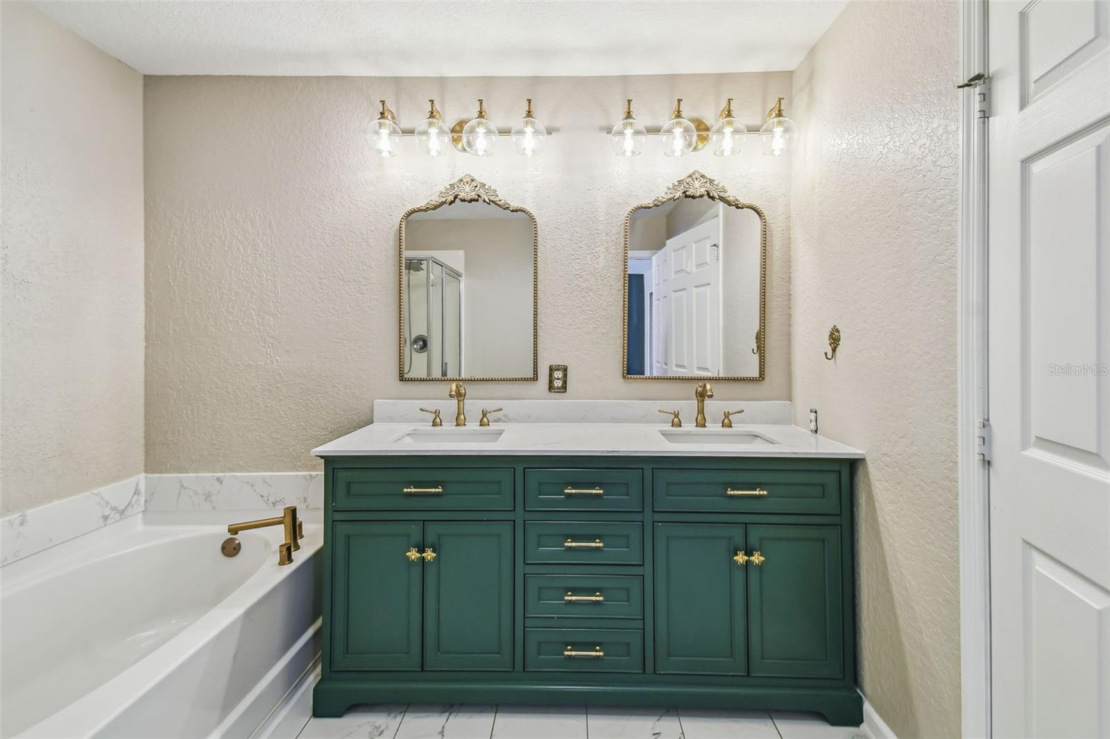 Image 18 of 33 For 1275 Shallcross Avenue