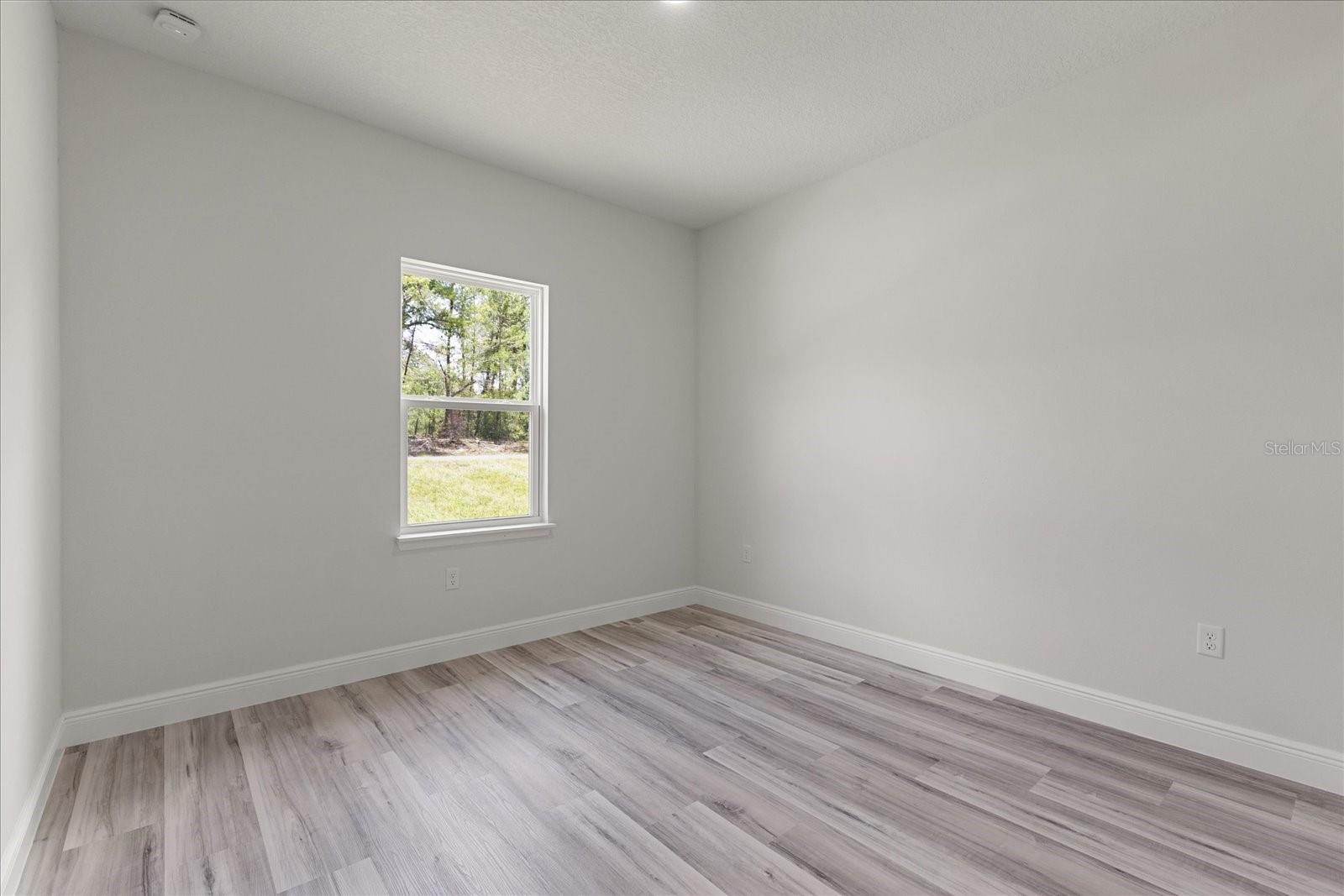 Image 23 of 38 For 17477 Sw 41st Cir