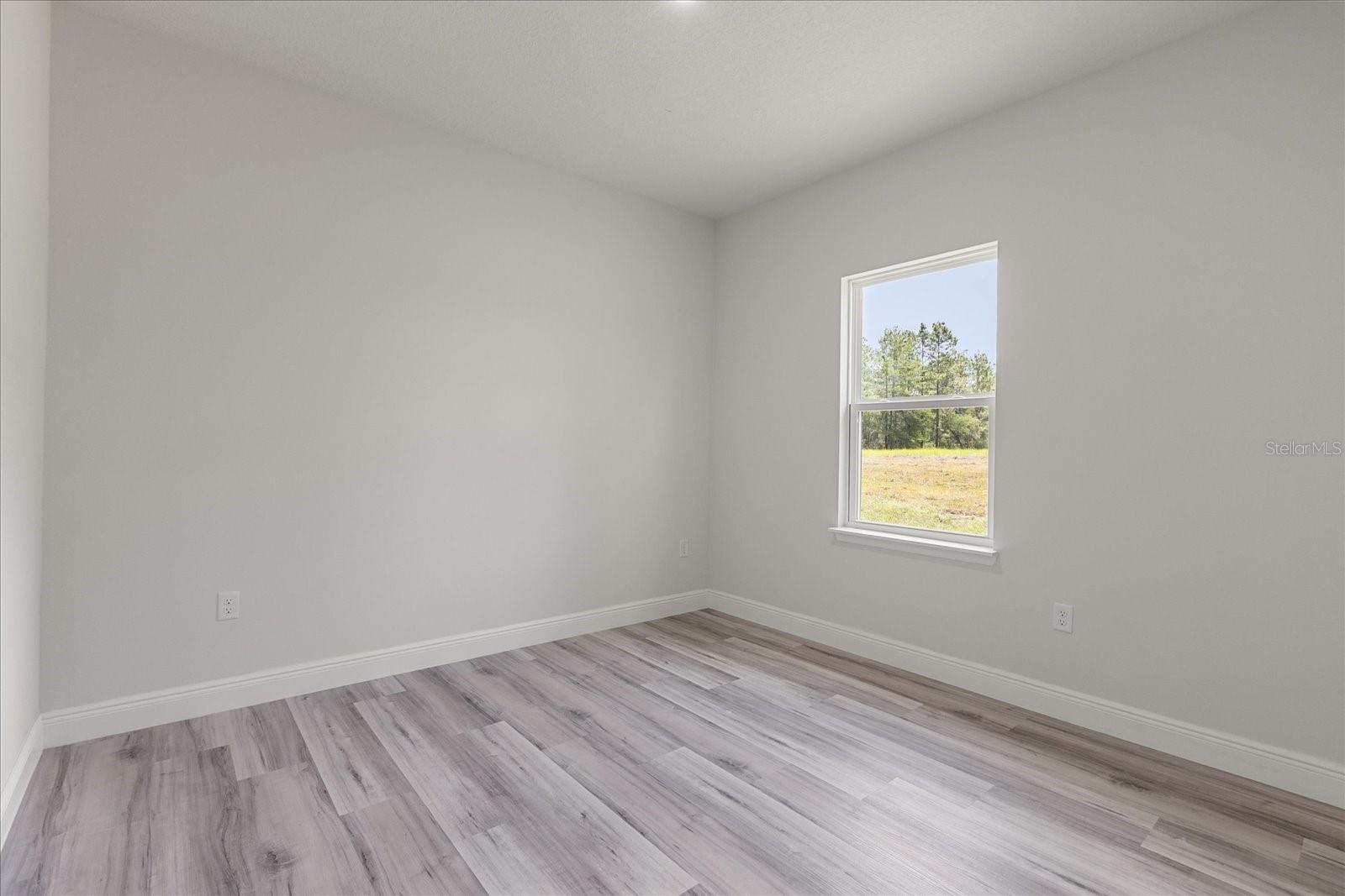 Image 25 of 38 For 17477 Sw 41st Cir
