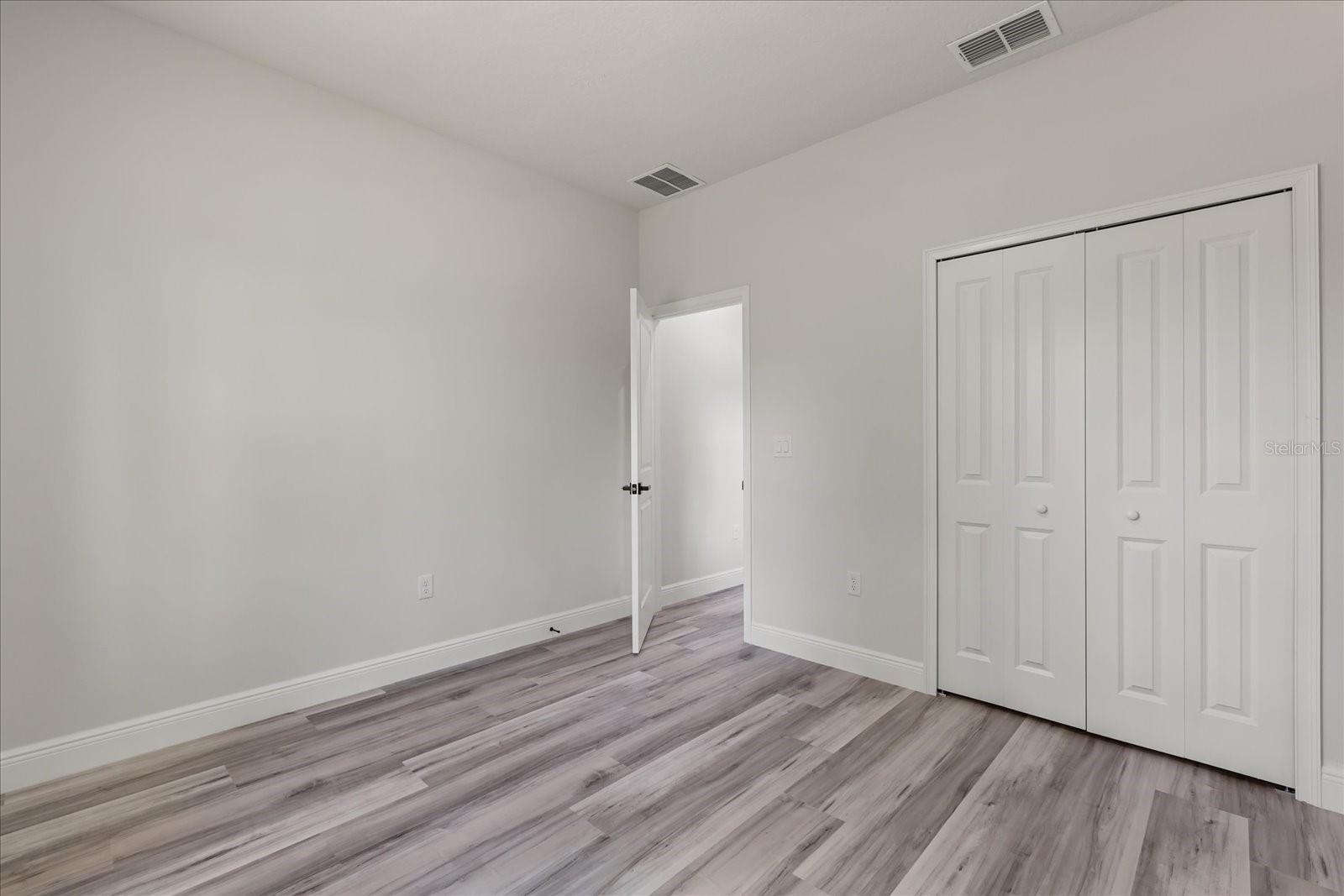 Image 30 of 38 For 17477 Sw 41st Cir