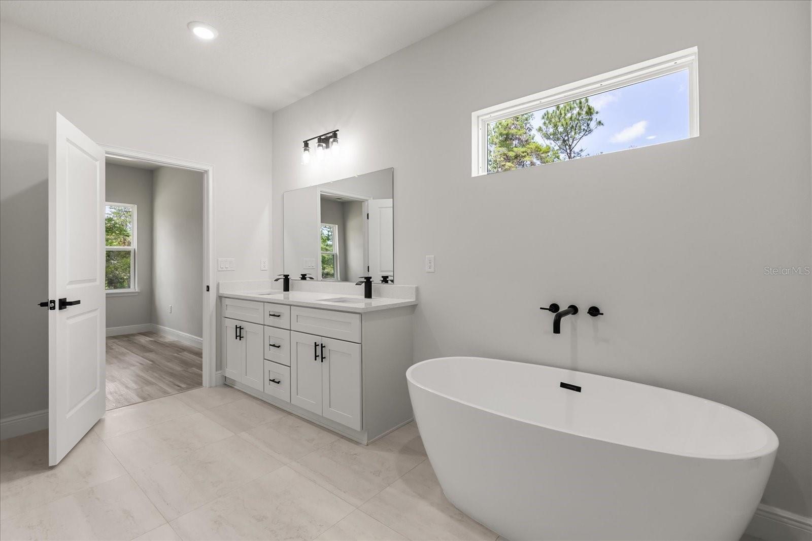 Image 36 of 38 For 17477 Sw 41st Cir