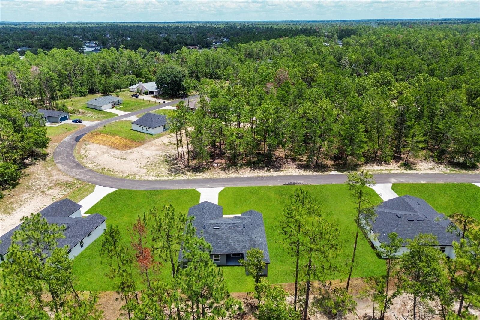 Image 8 of 38 For 17477 Sw 41st Cir
