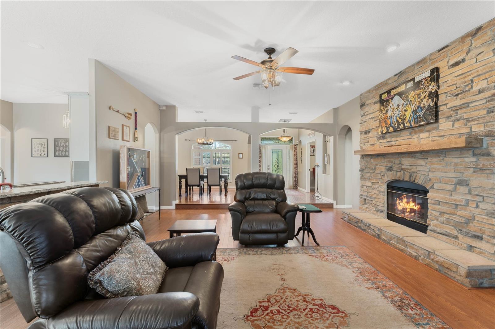 Image 8 of 56 For 1031 Kings Highway