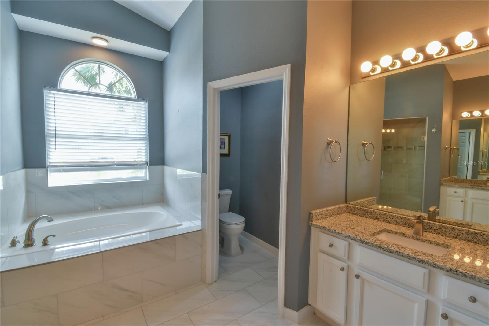 Image 26 of 64 For 831 Corvina Drive