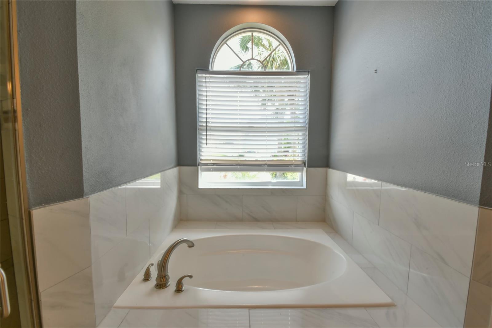 Image 28 of 64 For 831 Corvina Drive