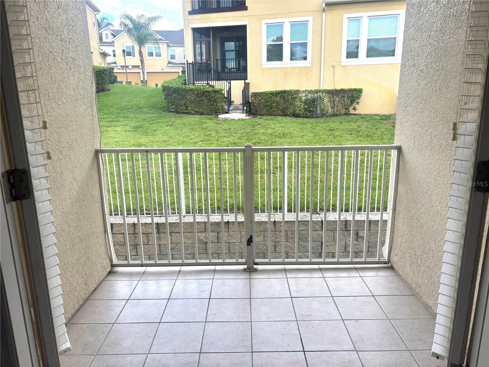 Image 18 of 22 For 13220 Fountainbleau Drive