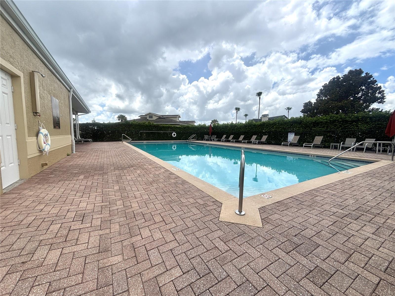 Image 5 of 22 For 13220 Fountainbleau Drive