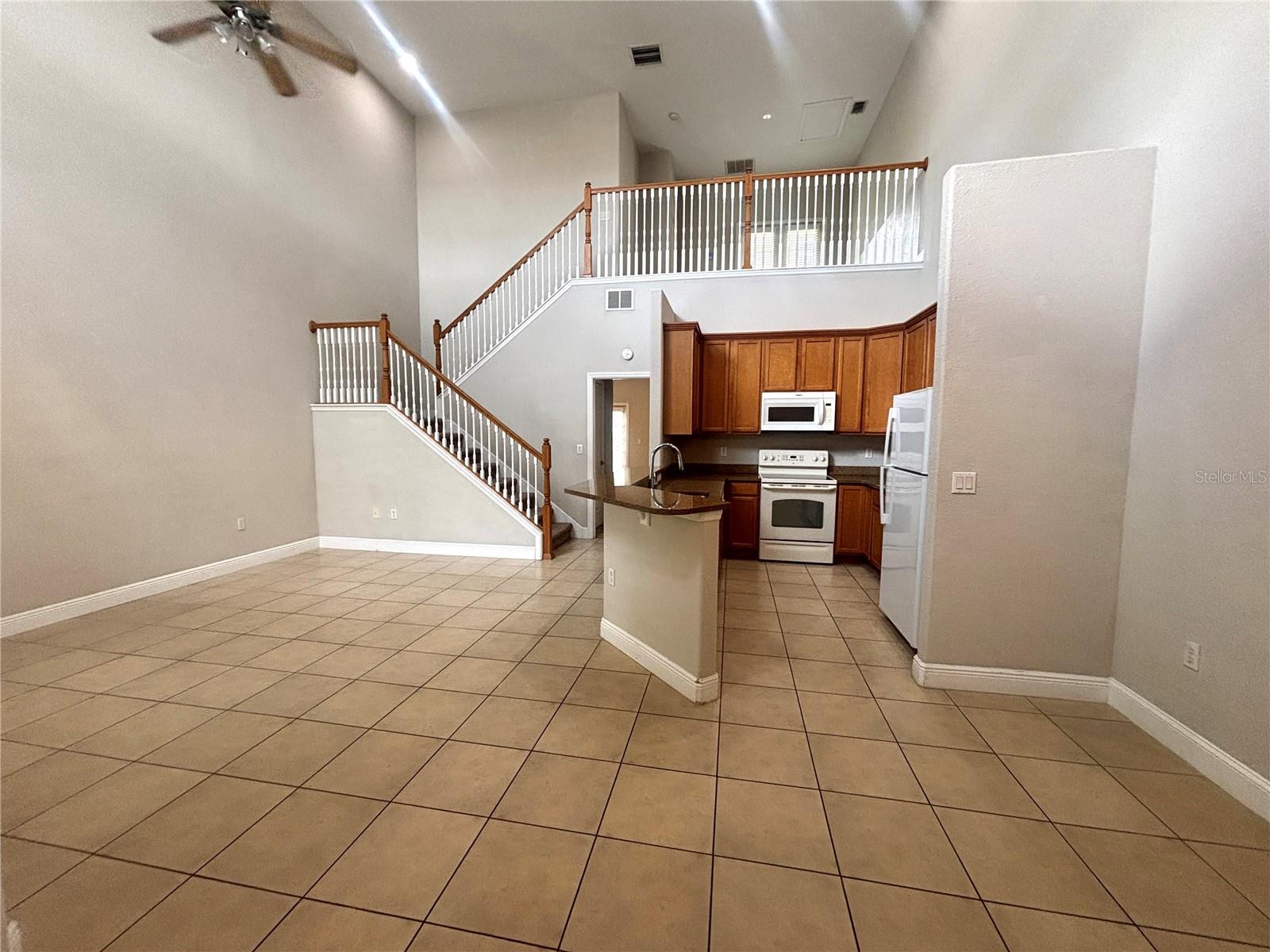 Image 6 of 22 For 13220 Fountainbleau Drive