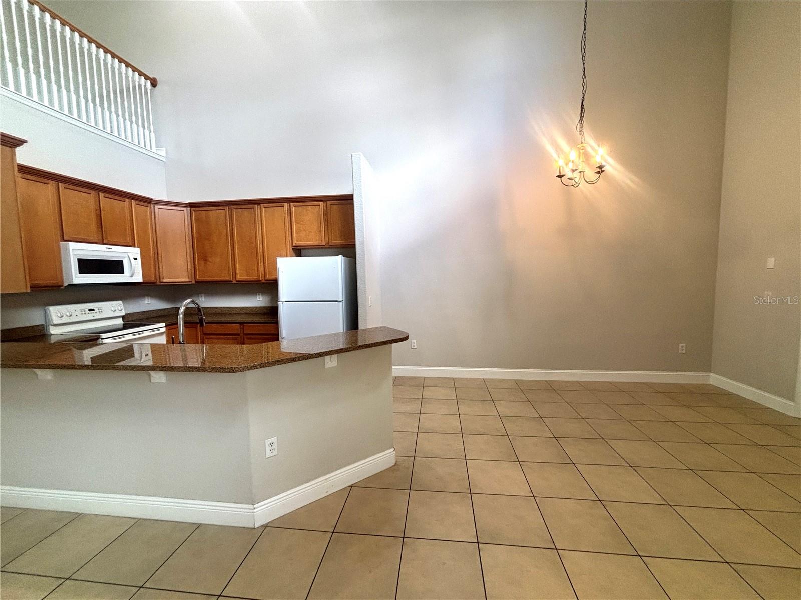 Image 7 of 22 For 13220 Fountainbleau Drive