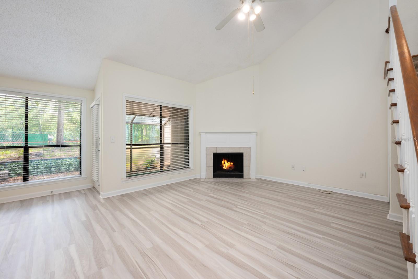 Image 19 of 26 For 940 Douglas Avenue 132