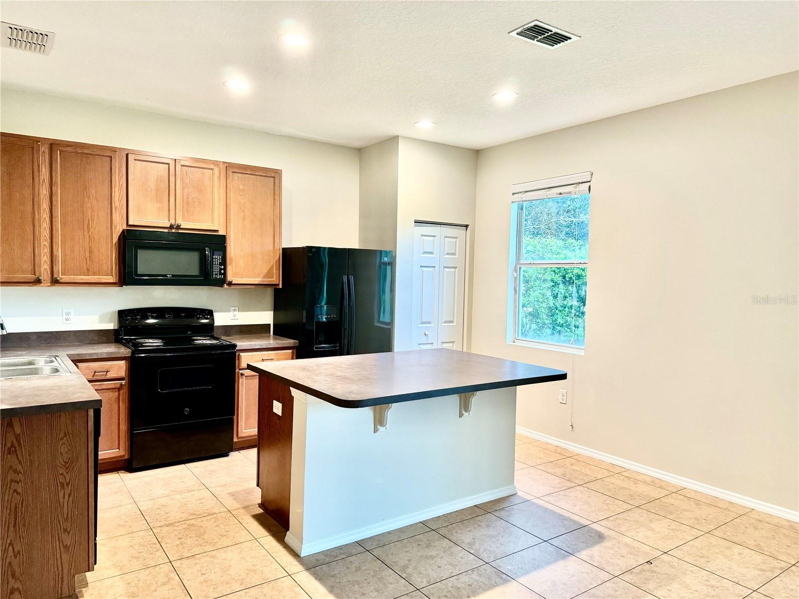 Image 5 of 13 For 535 Aeolian Drive